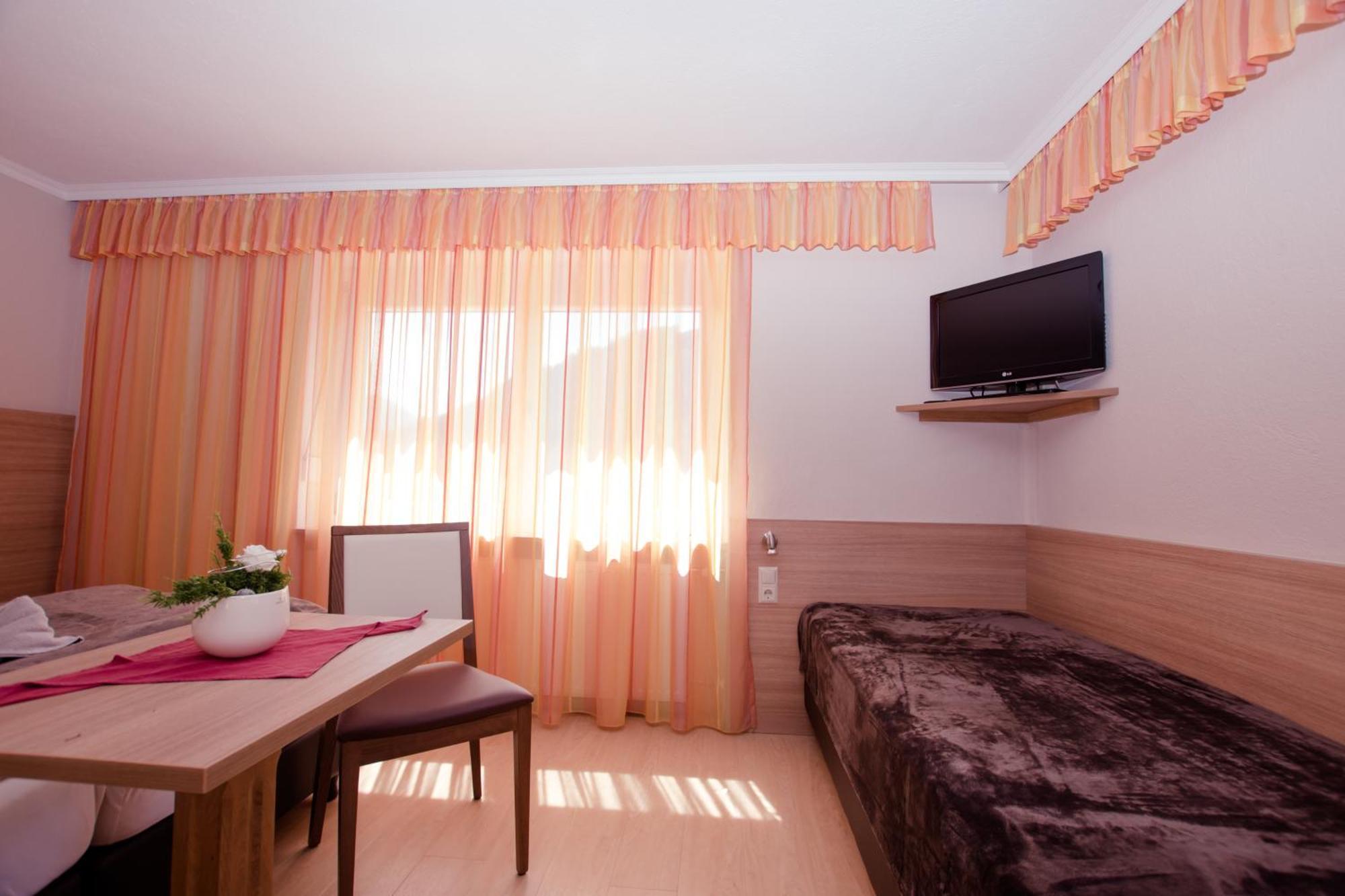 Jennys Huamatl Hotel Serfaus Exterior photo